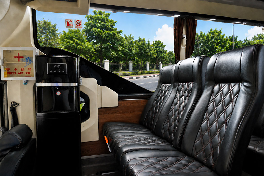 Interior Big Bus HDD 1
