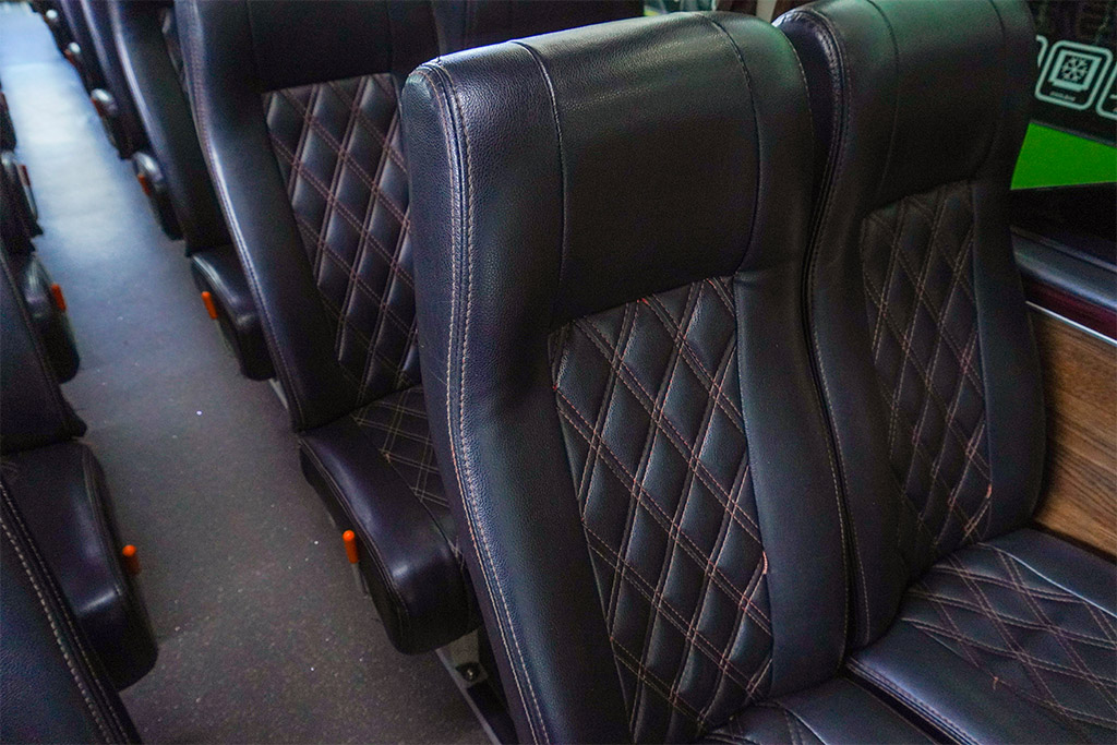 Interior Big Bus HDD 9