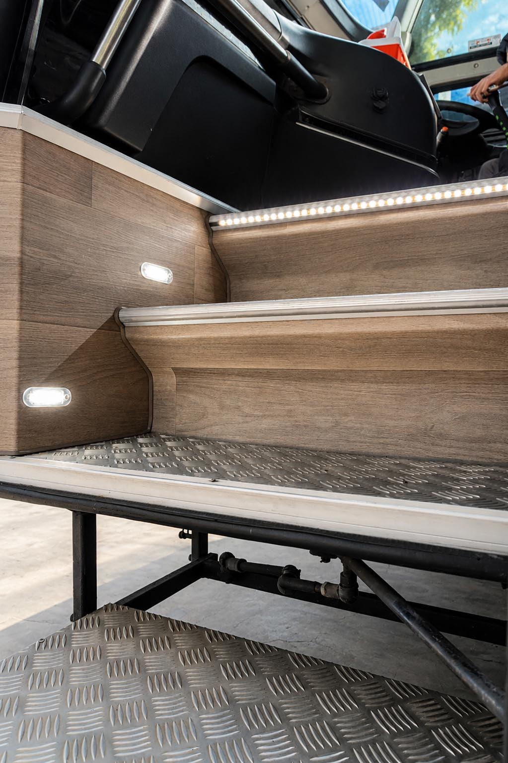 Interior Luxury Bus 6